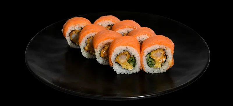 Dragon maki krewetka i łosoś – rolka sushi, Futo Sushi Biała Podlaska