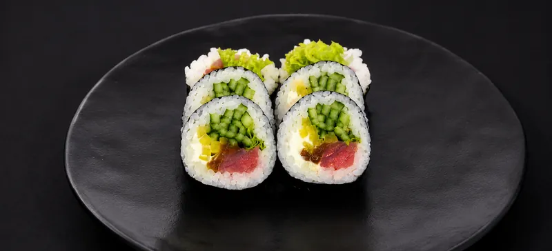 Futomaki tuńczyk – rolka sushi z tuńczykiem, Futo Sushi Biała Podlaska