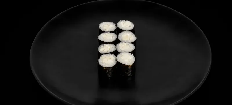 Hosomaki pieczona maślana – cienka rolka sushi, Futo Sushi Biała Podlaska