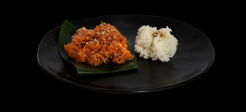 Tatar z łososia – Futo Sushi