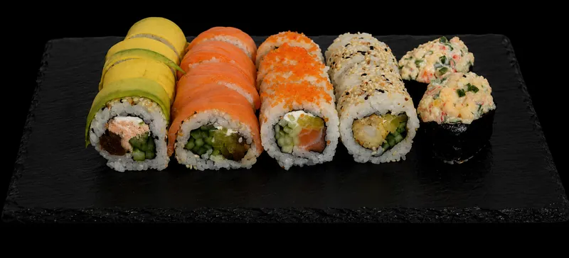 Zestaw sushi Premium 4 – Futo Sushi
